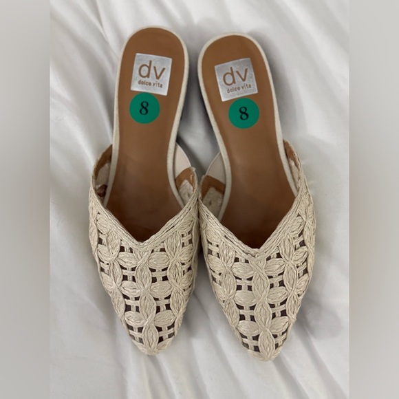 Dolce Vita Cream Mules - Picture 3 of 3